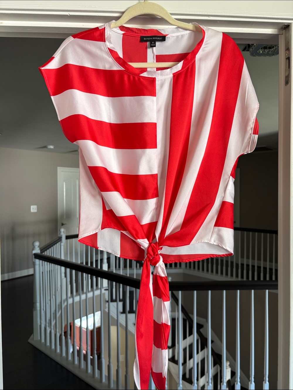 BANANA REPUBLIC Red and White Striped Tie-Front Blouse